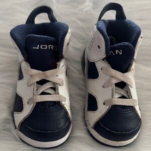 Jordan Kids' Sneakers in Navy and White